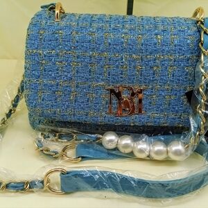 BADGLEY MISHKA NWT Textured Messenger Shoulder Bag Crossbody R$149 Light Blue